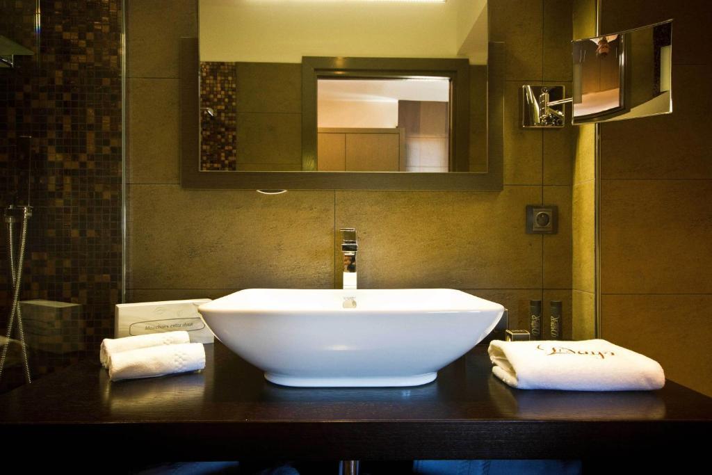 Le Daya Hotel & Spa - Boutique Hotel Roquebrune-sur Argens Zimmer foto