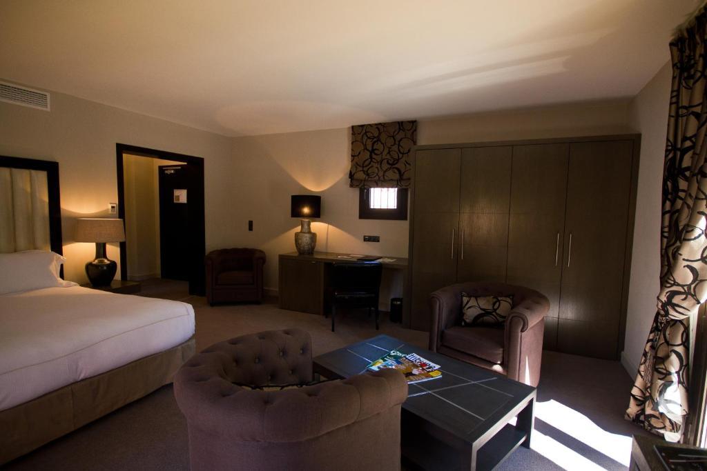 Le Daya Hotel & Spa - Boutique Hotel Roquebrune-sur Argens Zimmer foto