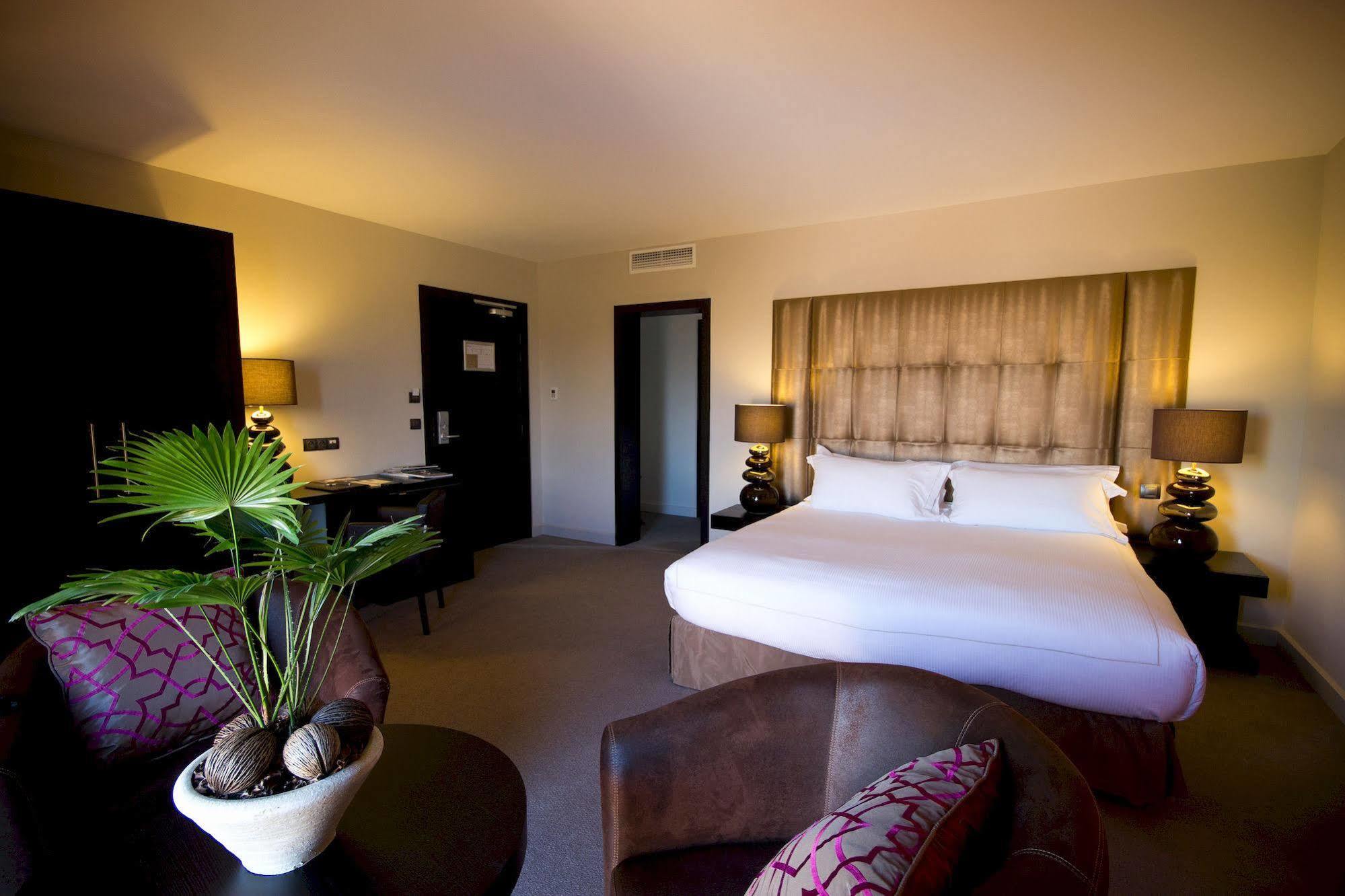Le Daya Hotel & Spa - Boutique Hotel Roquebrune-sur Argens Exterior foto